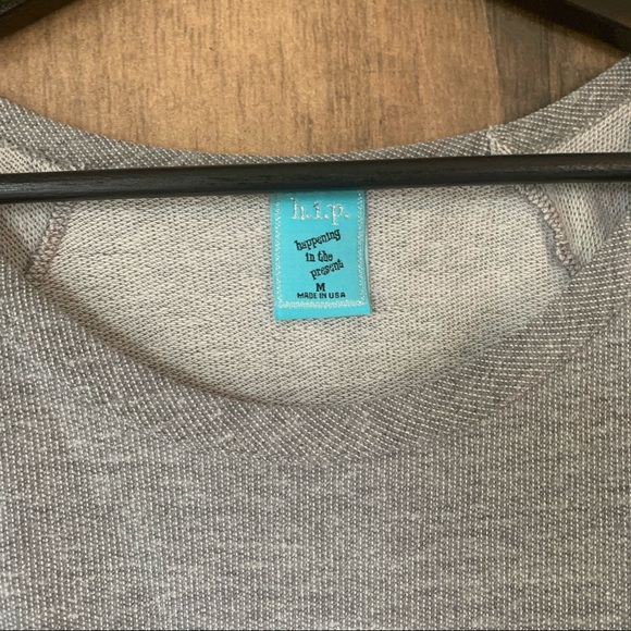 Women’s Med Gray 1/2 Sleeve Lightweight Sweatshirt - Picture 2 of 5